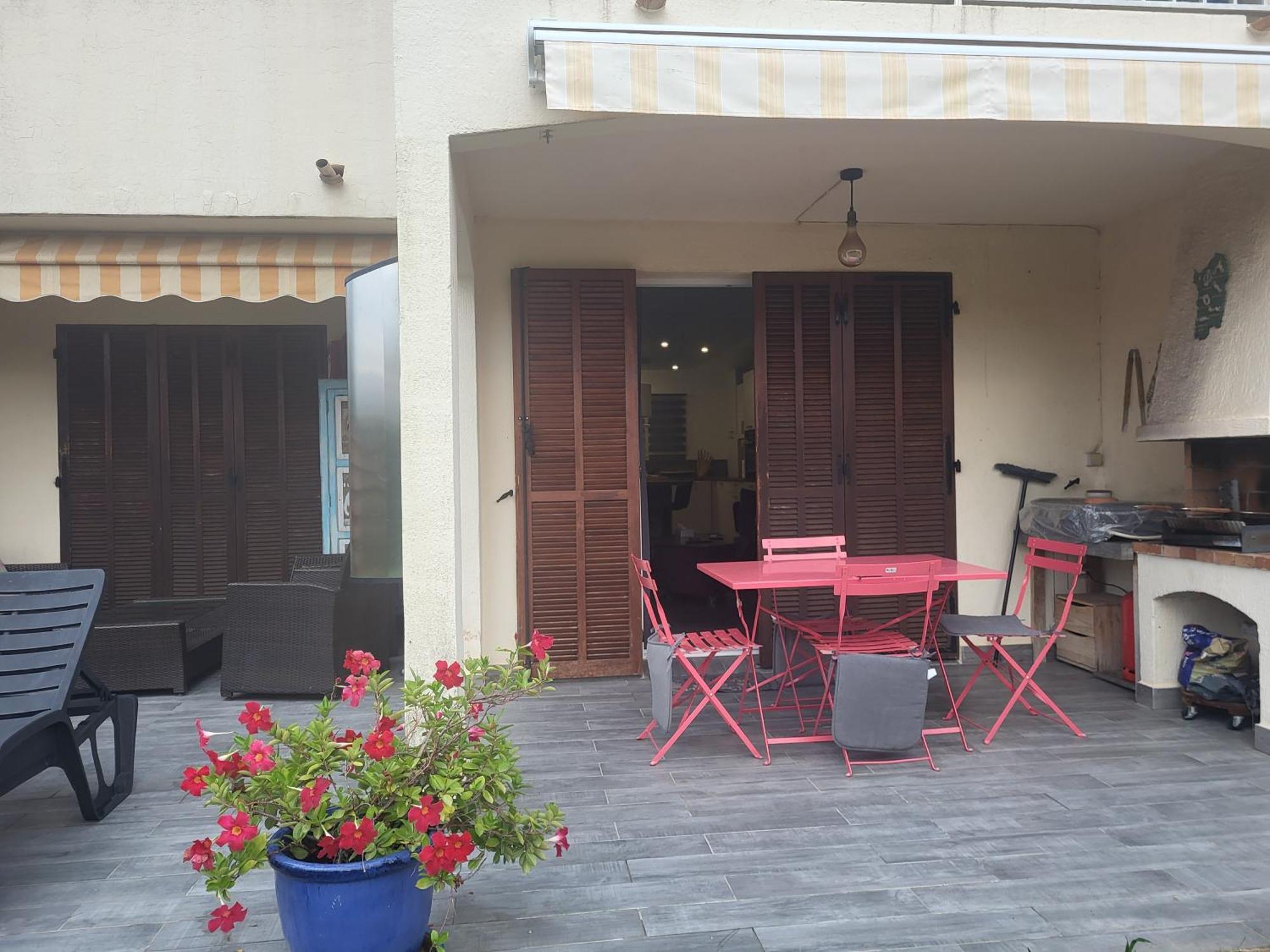 Agay Le Pti Bonheur 60M2 Rez De Jardin, En Bord De Mer Saint-Raphaël Zewnętrze zdjęcie